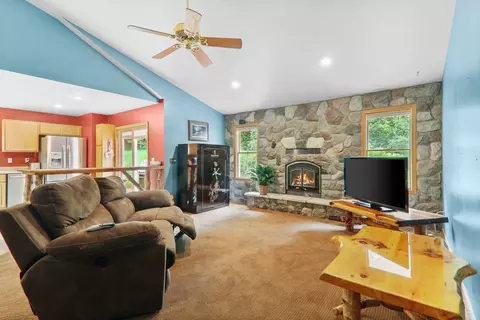 w2945 Green Isle Drive, Fort Atkinson, WI 53538