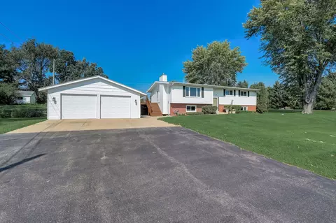 1983 Williams Dr, Stoughton, WI 53589