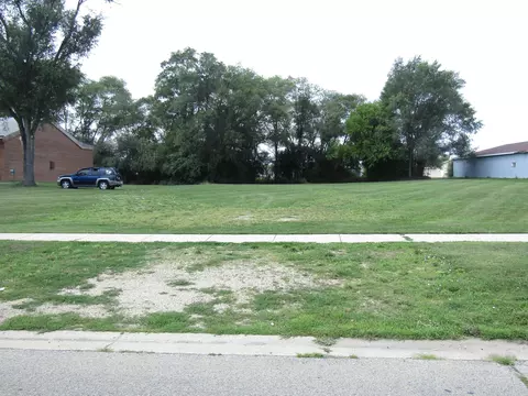 2416 Center Ave, Janesville, WI 53546