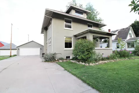 137 N Winsted St, Spring Green, WI 53588