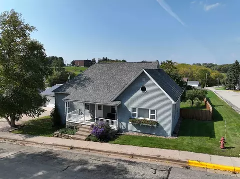 104 Fountain St, Montfort, WI 53569