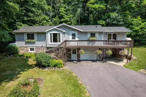 e3968 Pearson Road, La Valle, WI 53941