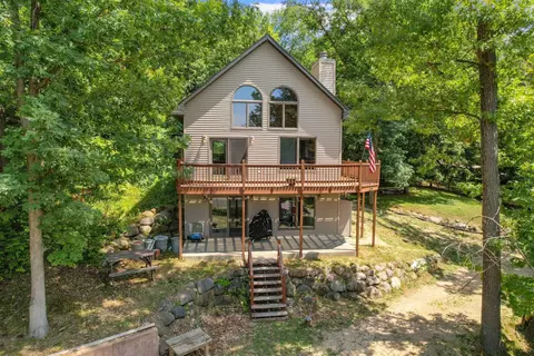 w10892 Wildwood Way, Poynette, WI 53955