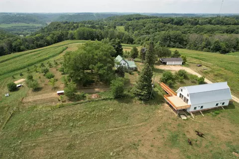 s3701 Vance Hill Road, La Farge, WI 54639