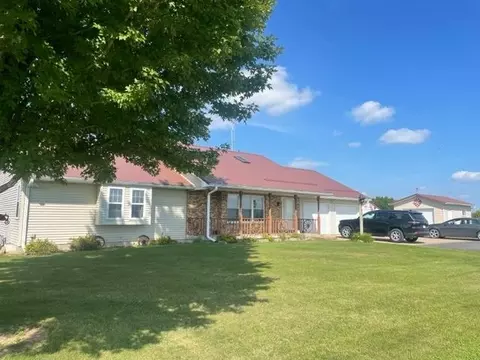 4196 Sand Hill Rd, Potosi, WI 53820