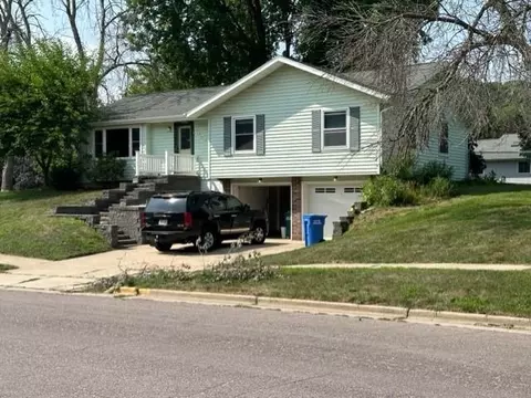 638 Madison Ave, Baraboo, WI 53913