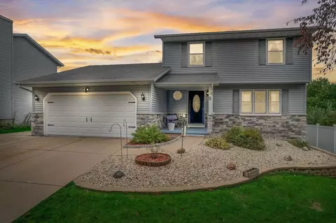 9 Sage Cir, Madison, WI 53704