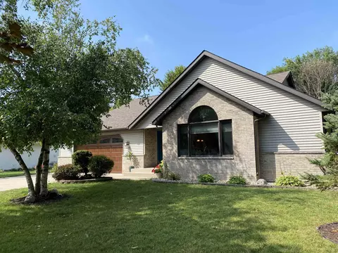 406 Trailside Dr, Deforest, WI 53532