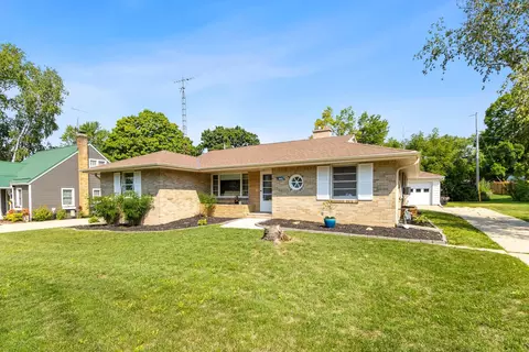 445 E Dodge St, Jefferson, WI 53549