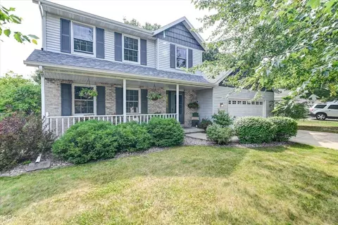 160 Lynne Trl, Oregon, WI 53575
