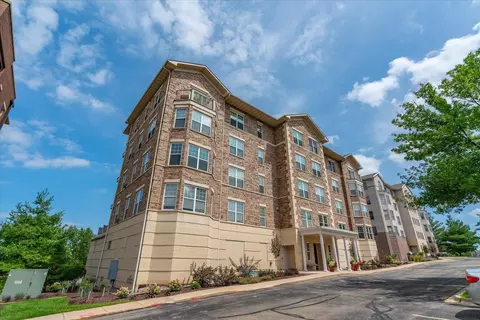 9213 Crosswinds Ln #201, Verona, WI 53593