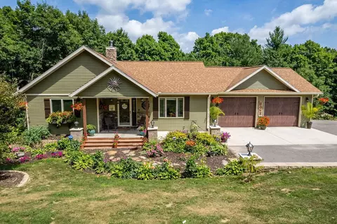 S1154 Dutch Hollow Mound Court, La Valle, WI 53941