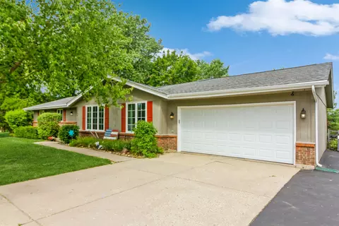 13352 Parkcrest Pl, Roscoe, IL 61073 photo 1