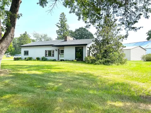 2873 11th Dr, Adams, WI 53910