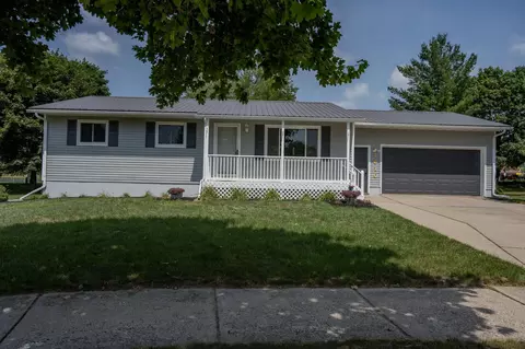 1610 Canterbury Ct, Reedsburg, WI 53959