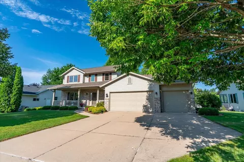 1332 Black Wolf Trl, Sun Prairie, WI 53590