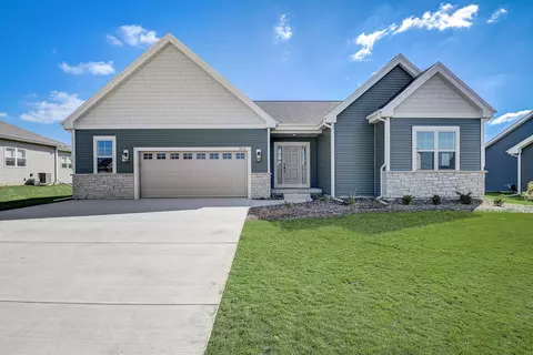 6674 Grouse Woods Rd, Deforest, WI 53532