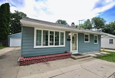 1713 Grant St, Beloit, WI 53511