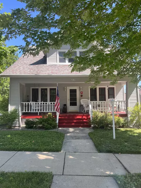 212 6th Ave, New Glarus, WI 53574