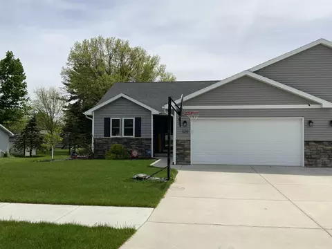 529 W Main St, Evansville, WI 53536