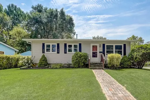 1901 Shelley Ln, Madison, WI 53704