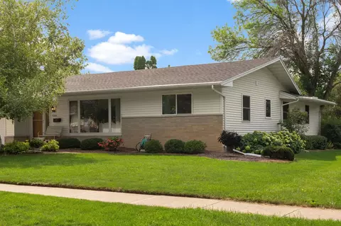 5301 Queensbridge Rd, Madison, WI 53714