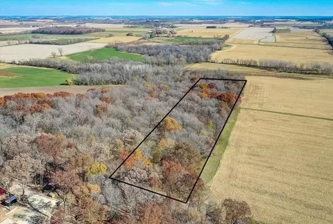 5 Ac Vandre Rd, Johnson Creek, WI 53038