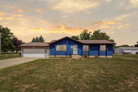 405 12th St, Brodhead, WI 53520