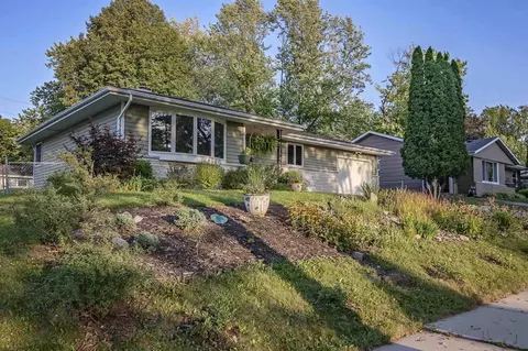 4417 Mandrake Rd, Madison, WI 53704