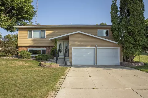 1469 Sunfield St, Sun Prairie, WI 53590