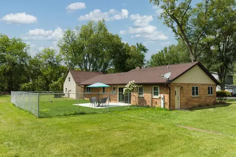 221 W Front St, Marquette, WI 53947