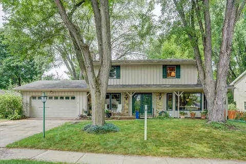 3118 Todd Dr, Madison, WI 53713