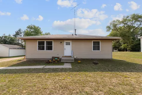 209 N Pierce St, Adams, WI 53910