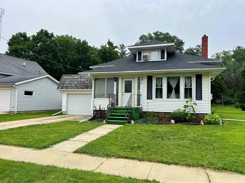 309 S Lafayette St, Argyle, WI 53504