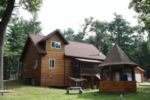 1546 Fern Ave, Wisconsin Dells, WI 53965