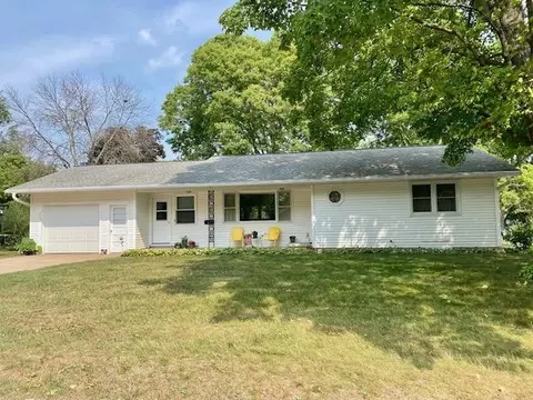 116 Jefferson St, Sauk City, WI 53583