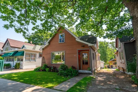 1317 E Dayton St, Madison, WI 53703