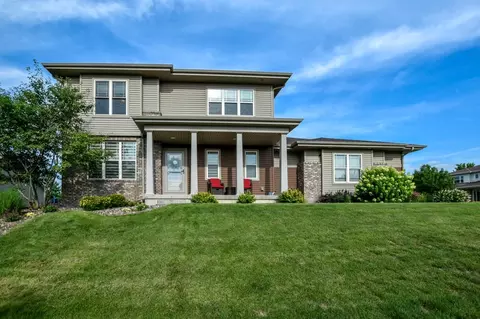 1271 Cathedral Point Dr, Verona, WI 53593