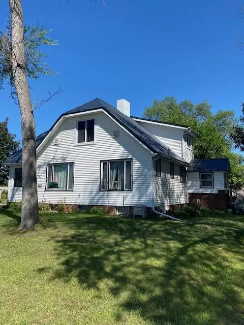 707 Walnut St, Boscobel, WI 53805
