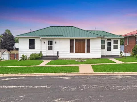 305 Parker St, Boscobel, WI 53805