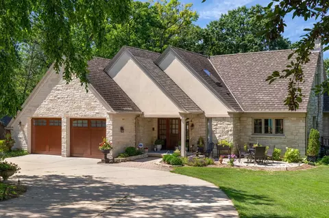 4907 Tonyawatha Trl, Monona, WI 53716