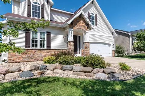9410 Silverstone Ln, Verona, WI 53593