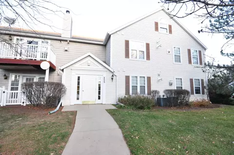 809 Harbor House Dr #3, Madison, WI 53719