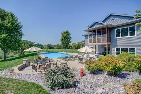 8040 Lueth Rd, Sauk City, WI 53583