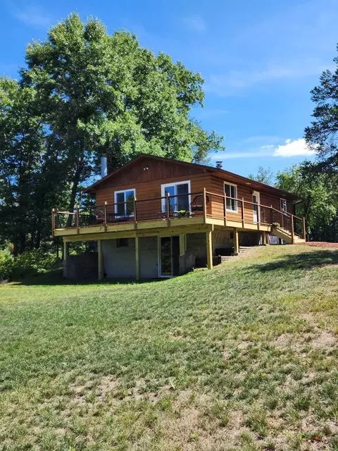912 914 Oaks Ct, Nekoosa, WI 54457