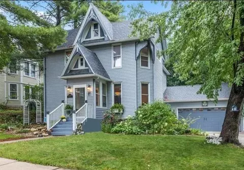 225 N Prairie St, Stoughton, WI 53589