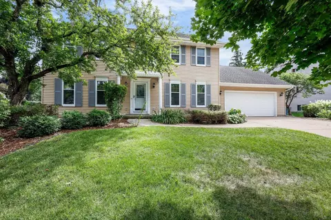 5705 Merlin St, Fitchburg, WI 53711
