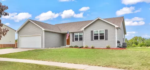 400 Whispering Way, Johnson Creek, WI 53038