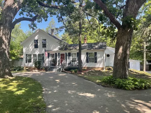 160 W Madison Ave, Milton, WI 53563