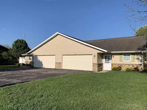805 807 N Westmor St, Spring Green, WI 53588